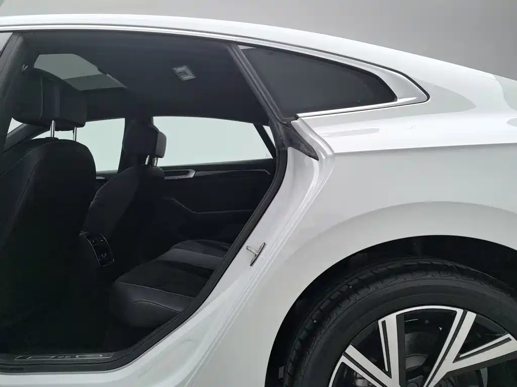 Volkswagen CC — миниатюра 15