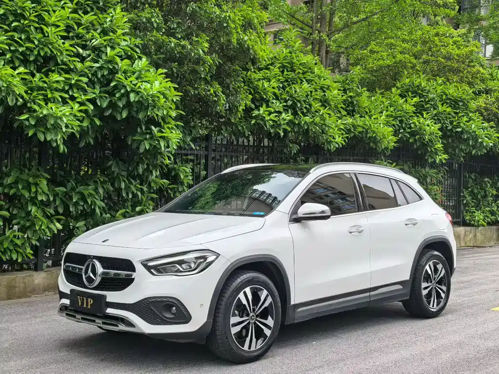 Купить Mercedes-Benz GLA