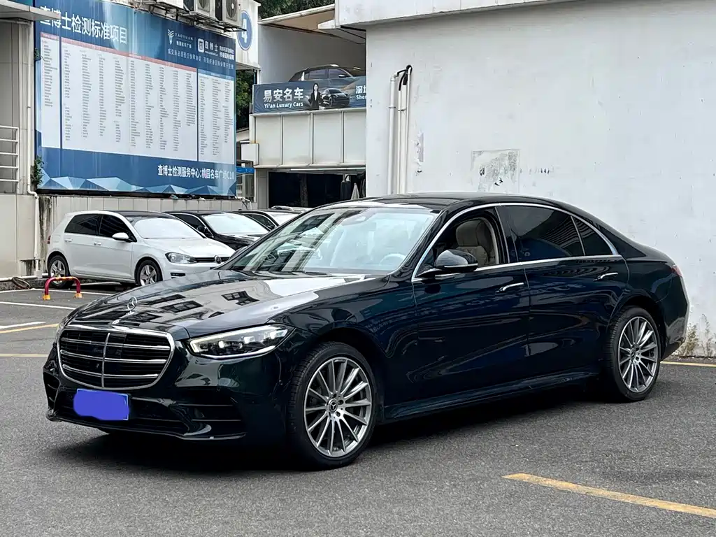 Mercedes-Benz S-Class