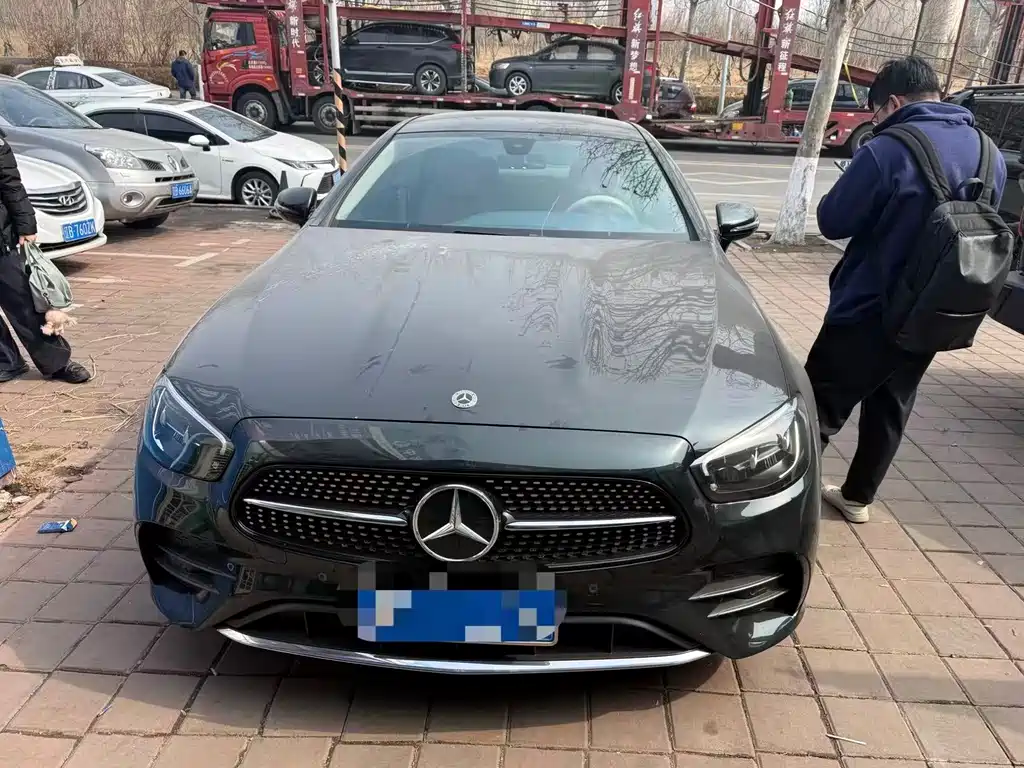 MERCEDES-BENZ E CLASS