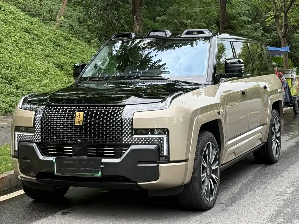 Yangwang 仰望U8 L