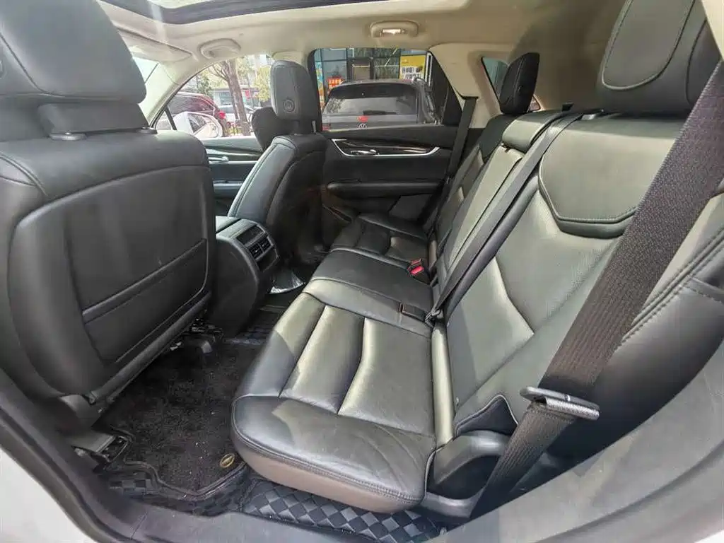Cadillac XT5 — миниатюра 5