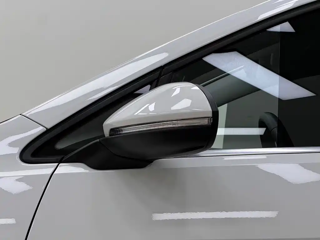 Volkswagen Golf — миниатюра 25