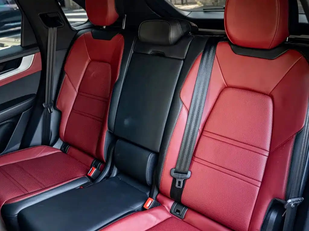 Porsche Cayenne — миниатюра 22