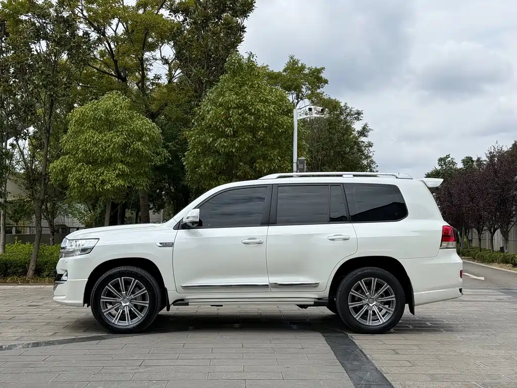 Toyota Land Cruiser 2020 4.5T