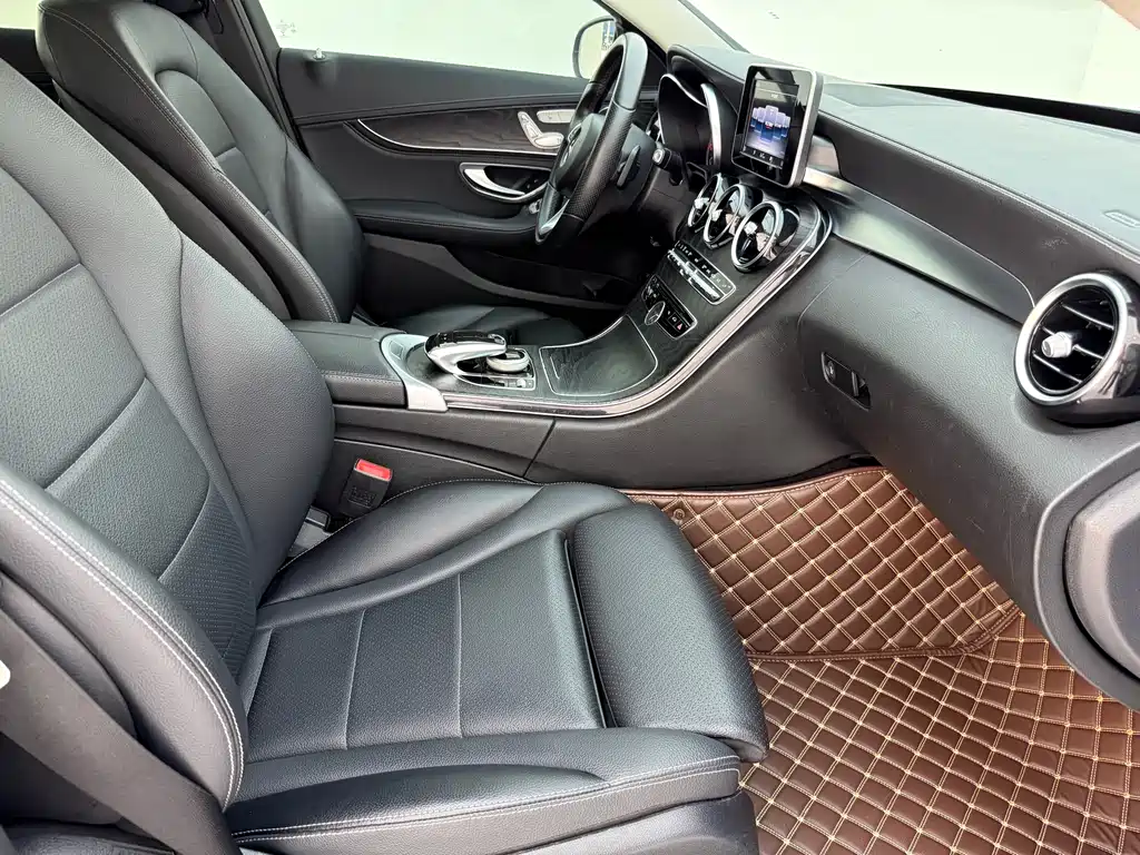 Mercedes-Benz C-Class - фото 14