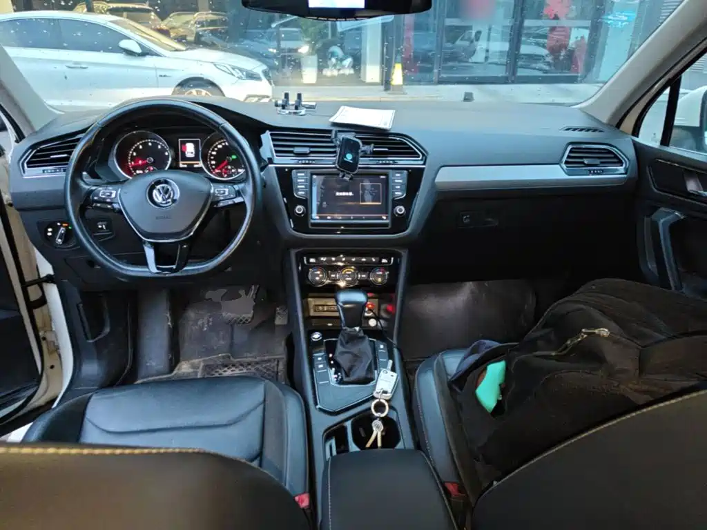 Volkswagen Tiguan L — миниатюра 14