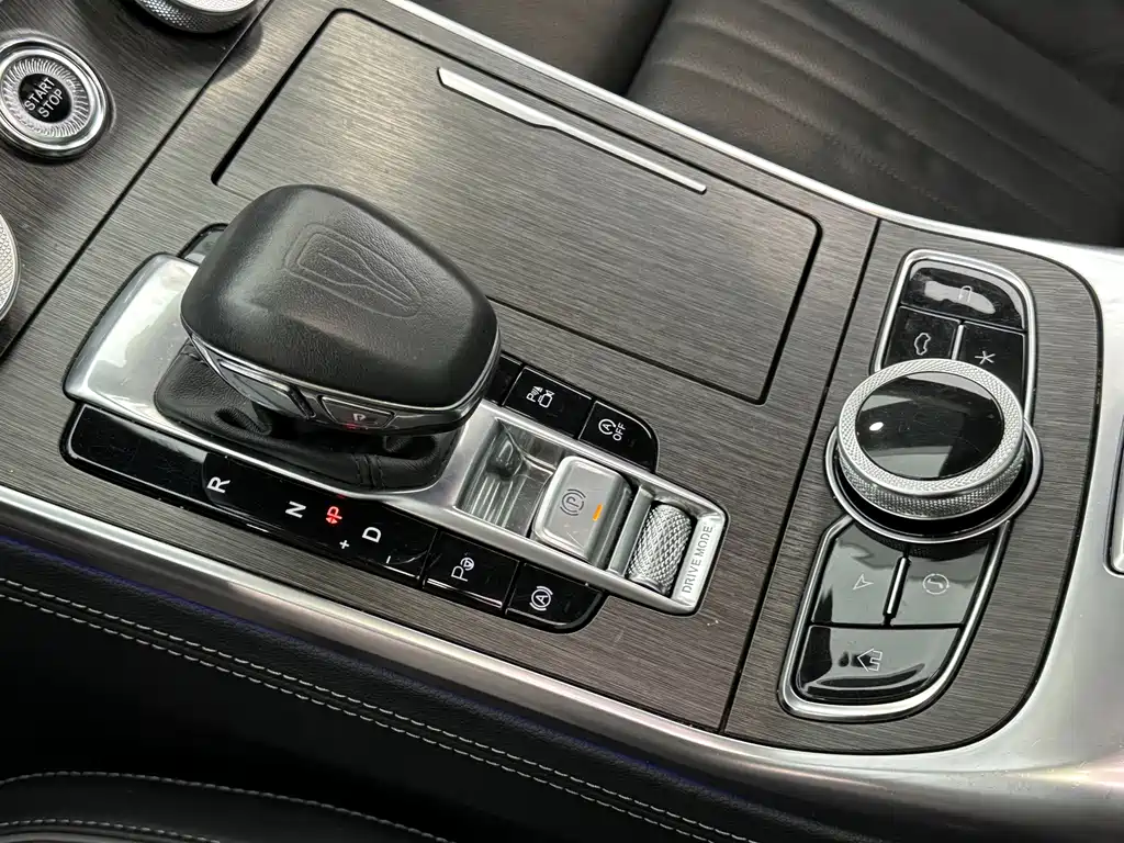 Hongqi Hongqi H9 — миниатюра 10