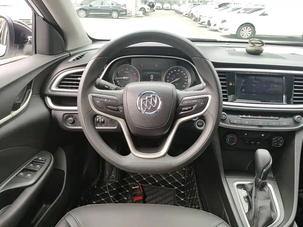 Buick Excelle — миниатюра 11