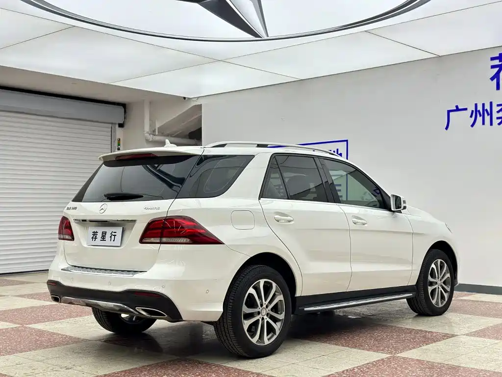 Mercedes-Benz GLE (Import) — миниатюра 7