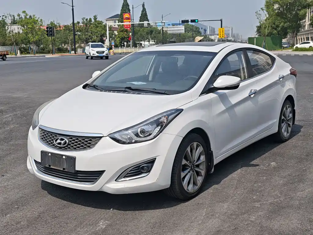 Купить Hyundai Elantra Langdong