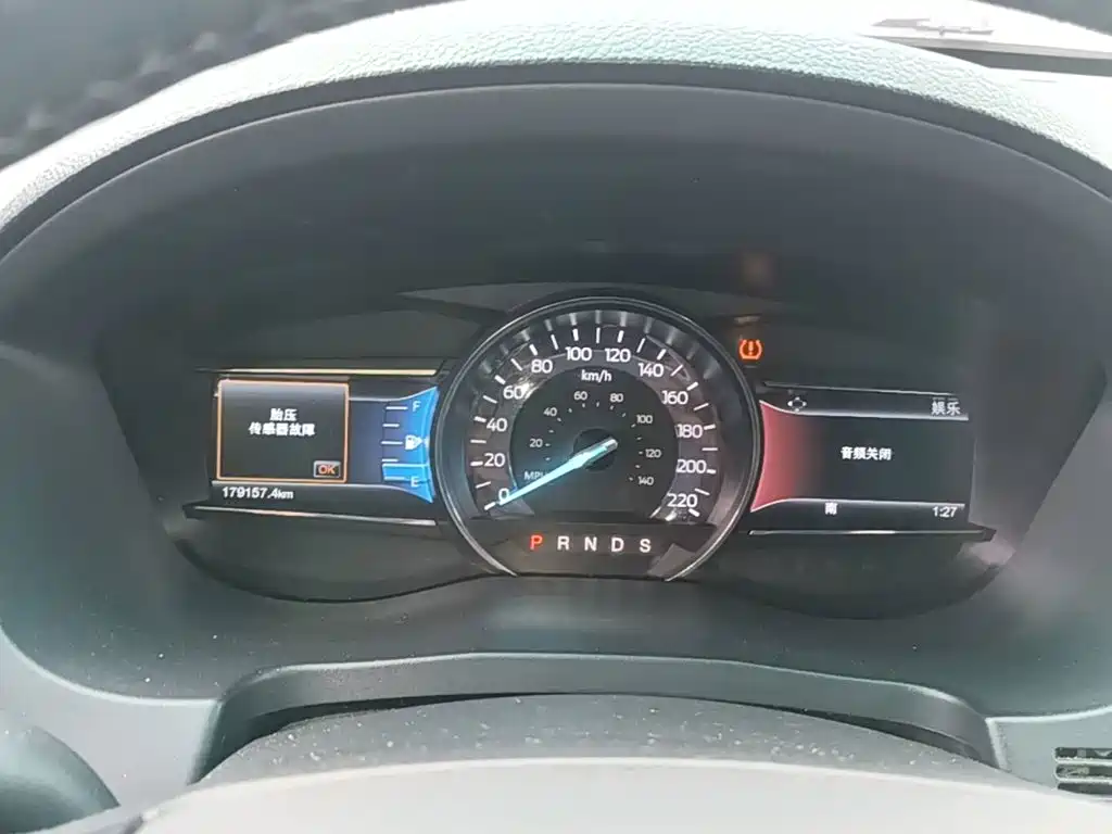 Ford Explorer (Import) — миниатюра 12