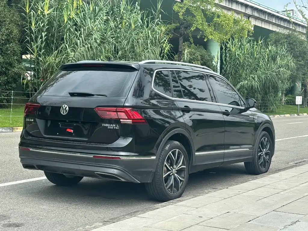 Volkswagen Tiguan L — миниатюра 6