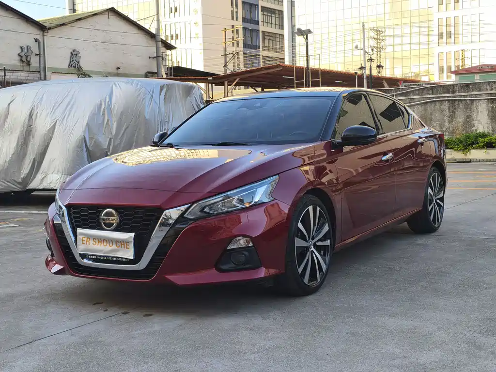 Купить Nissan Teana