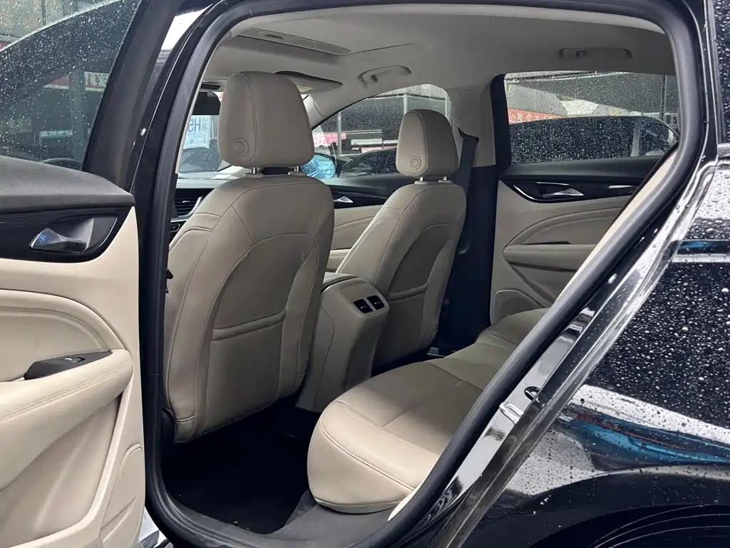 Buick Regal — миниатюра 5