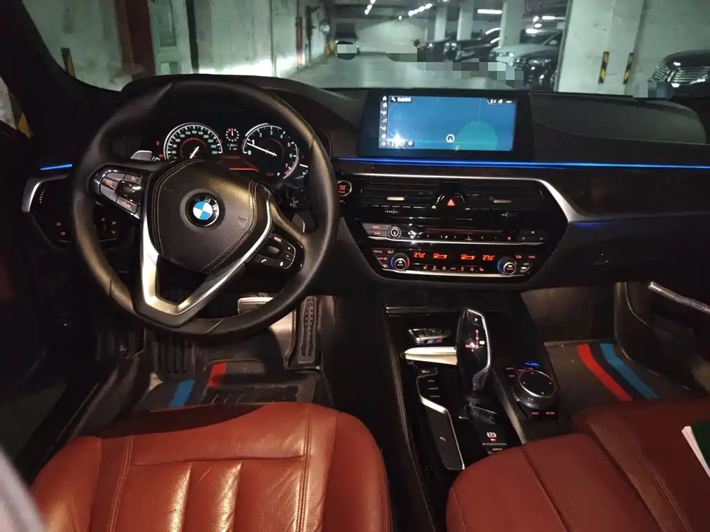 BMW 5 Series — миниатюра 13