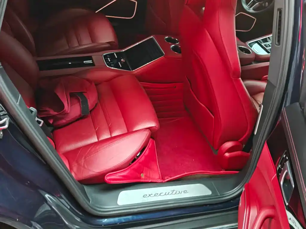 Porsche Panamera — миниатюра 5