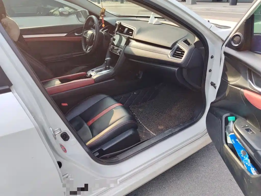 Honda Civic — миниатюра 17