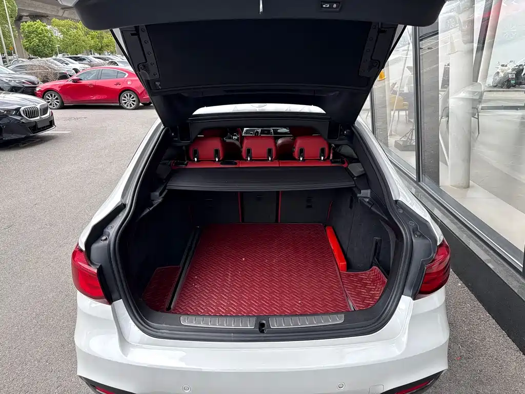 BMW 3 Series GT — миниатюра 11