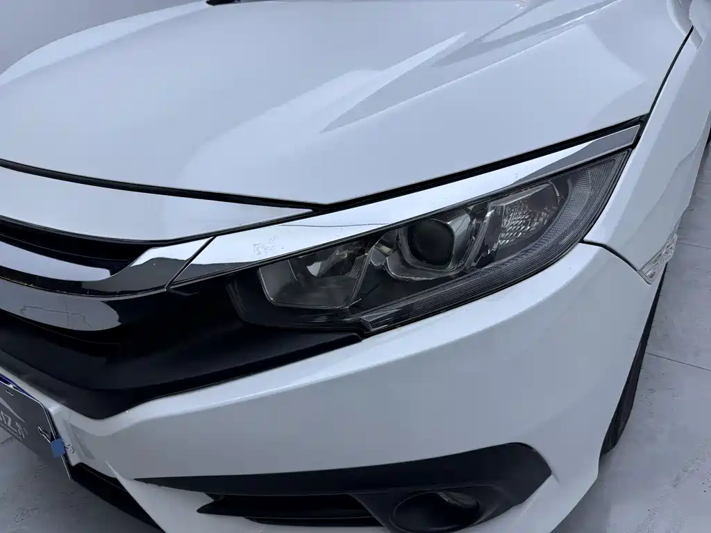 Honda Civic 2016 220TURBO CVT Luxury