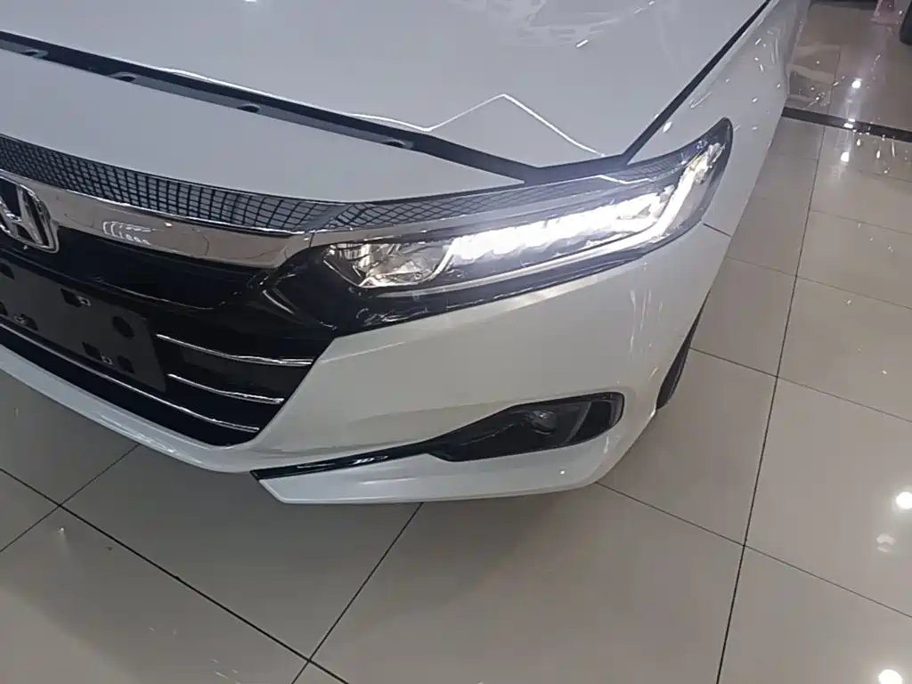 Honda Accord — миниатюра 24