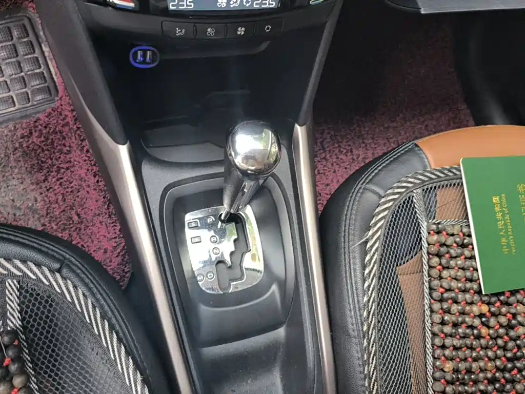 Peugeot 2008 — миниатюра 10