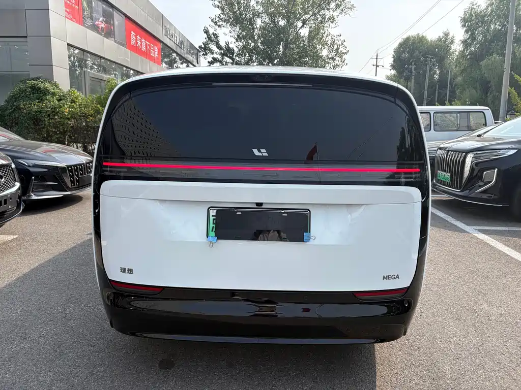 Li Auto Li MEGA — миниатюра 4