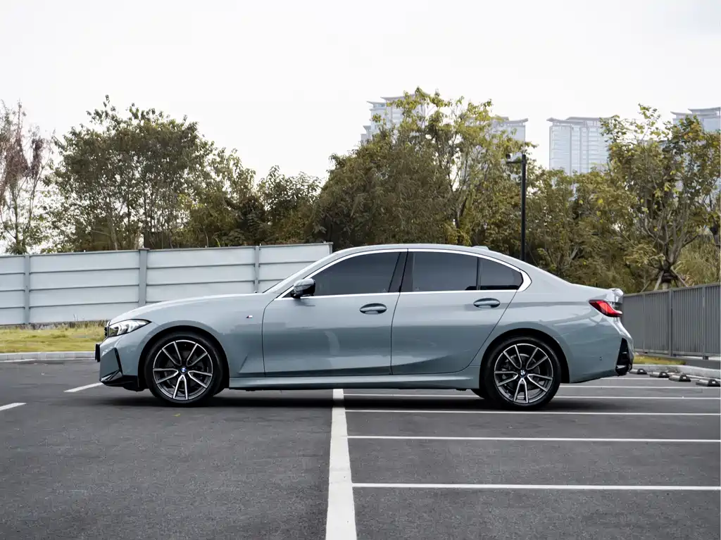 BMW 3 Series — миниатюра 4