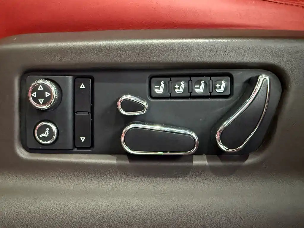 Bentley Bentayga — миниатюра 32