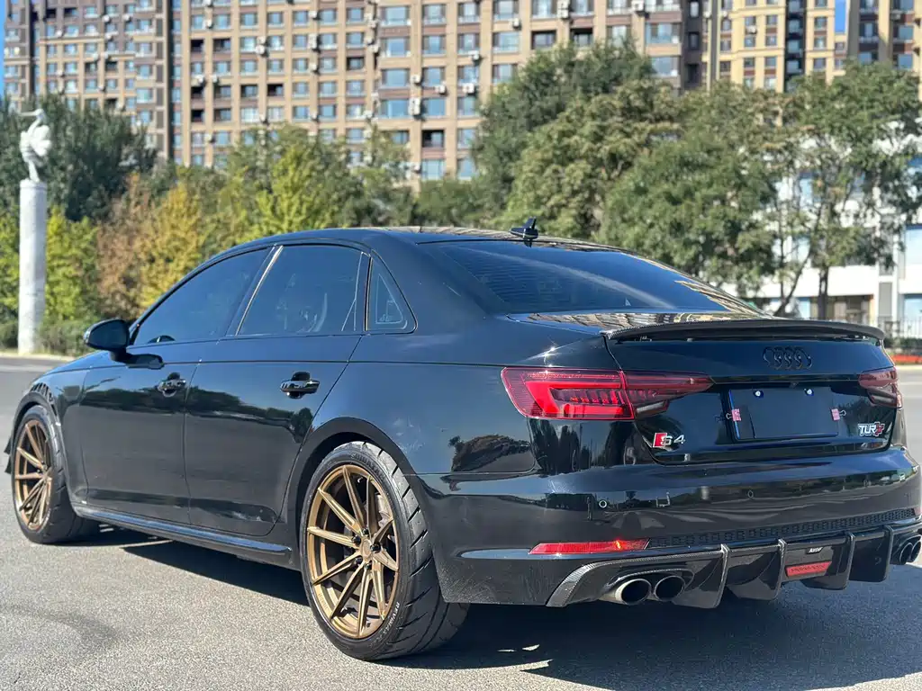 Audi S4 — миниатюра 6