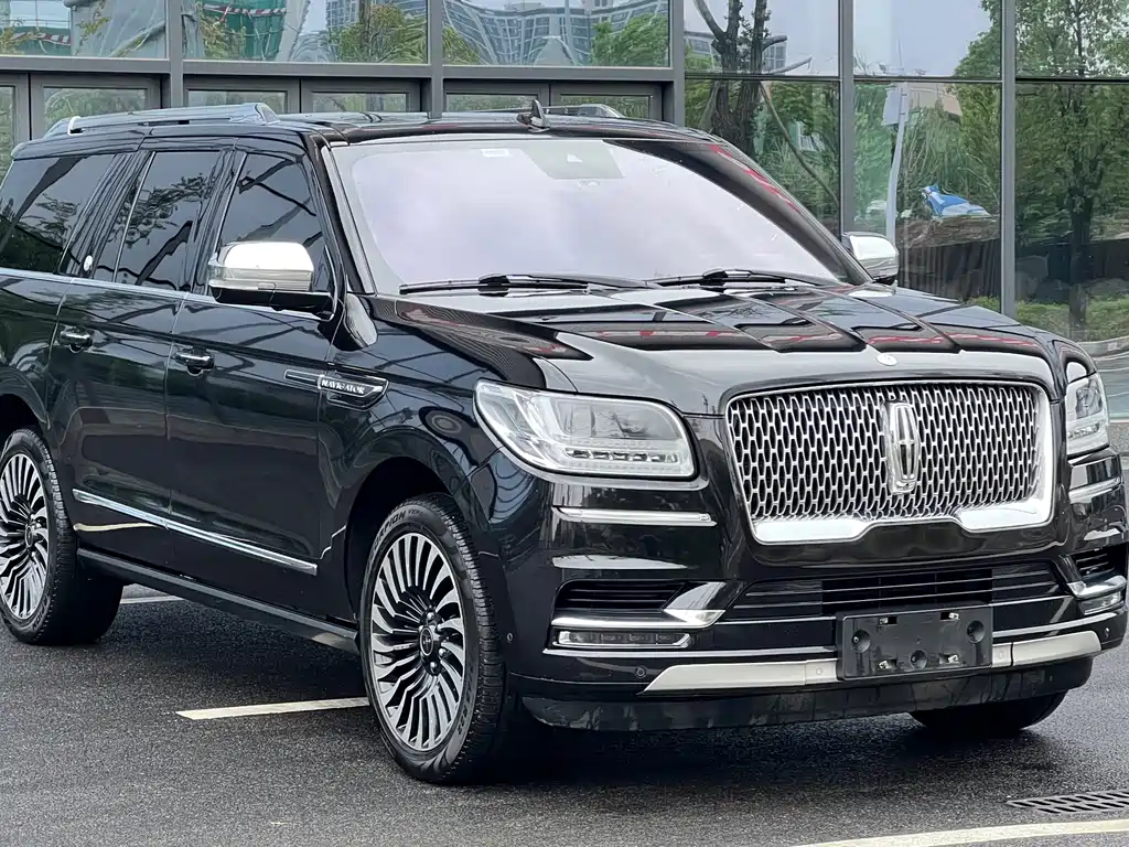 Lincoln Navigator — миниатюра 3