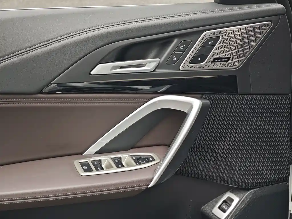BMW X1 — миниатюра 12