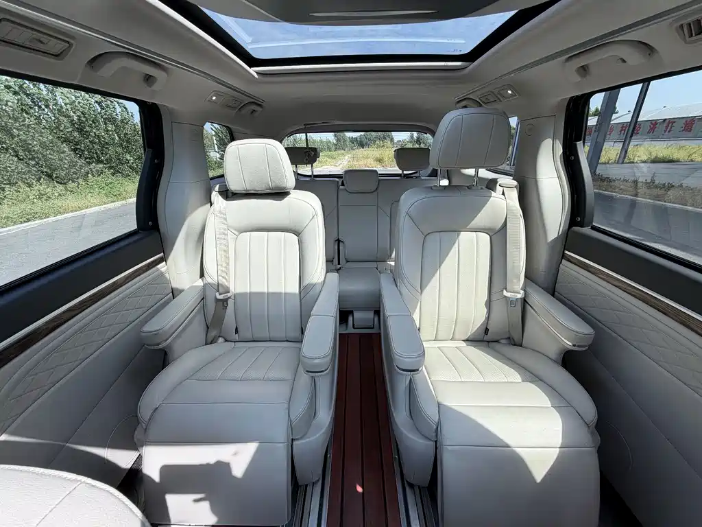 GAC Motor Trumpchi M8 — миниатюра 10