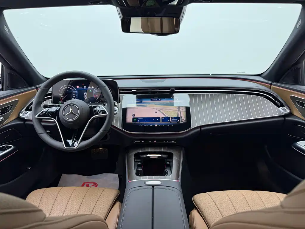 Mercedes-Benz E-Class — миниатюра 15