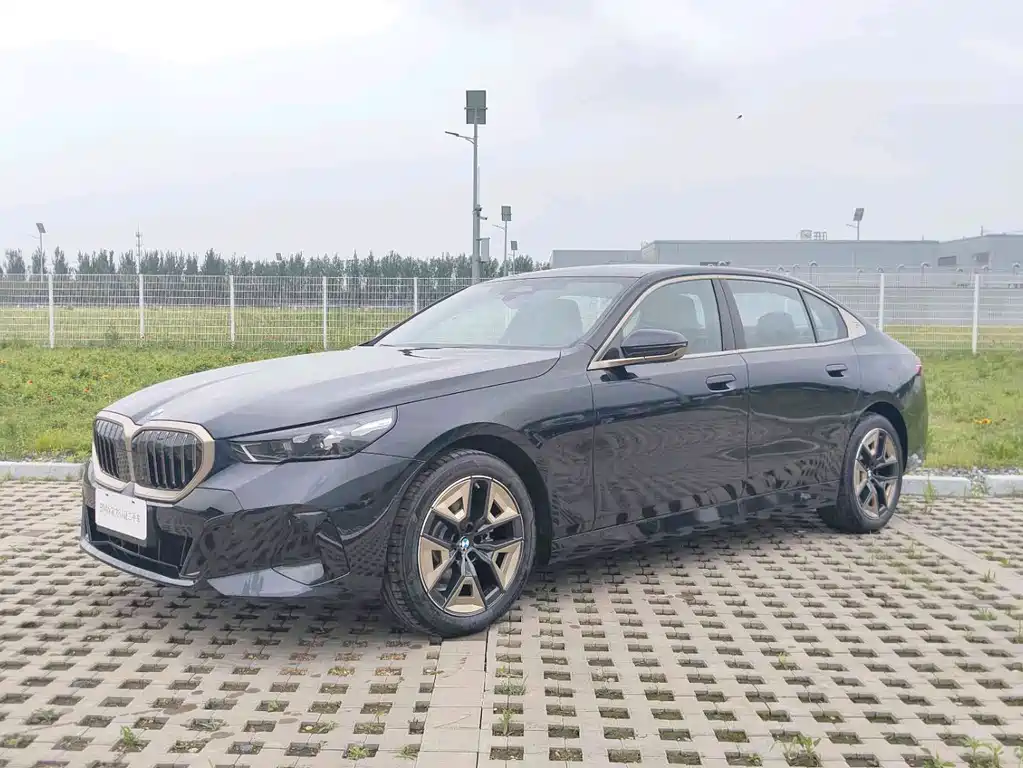 BMW 5 Series 5 2026 525Li M Sport