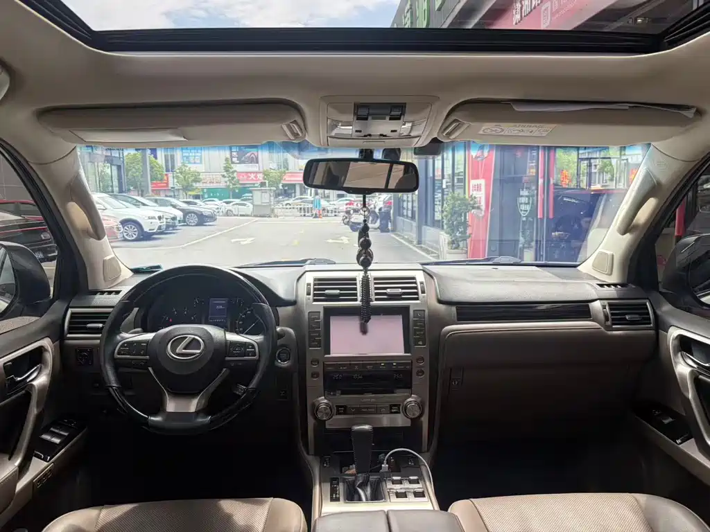 Lexus GX — миниатюра 5