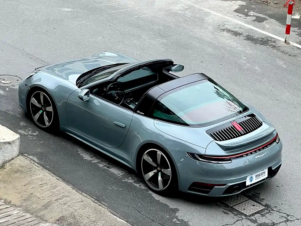 Porsche 911 2023 Targa 4 3.0T