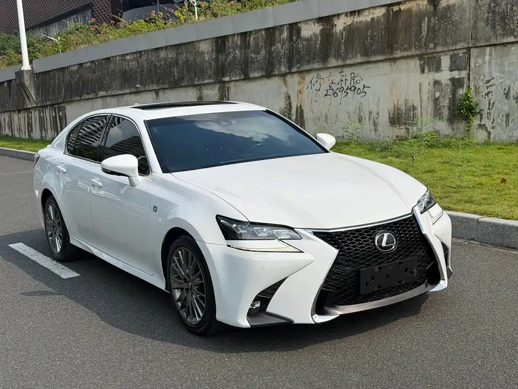 Lexus GS — миниатюра 2