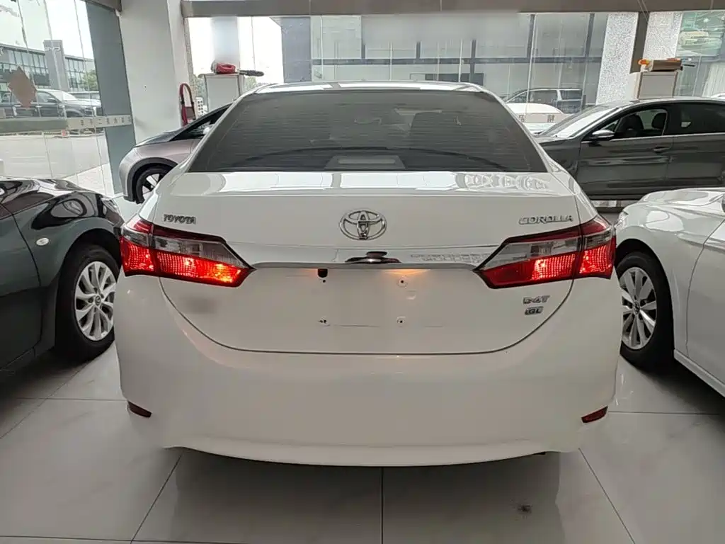 Toyota Corolla — миниатюра 6