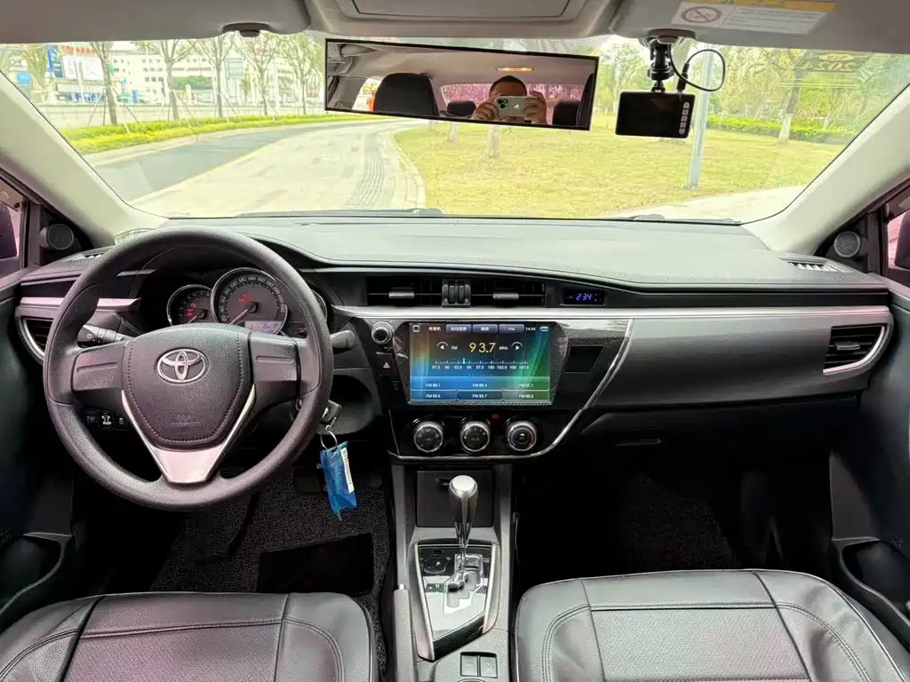 Toyota Corolla — миниатюра 6