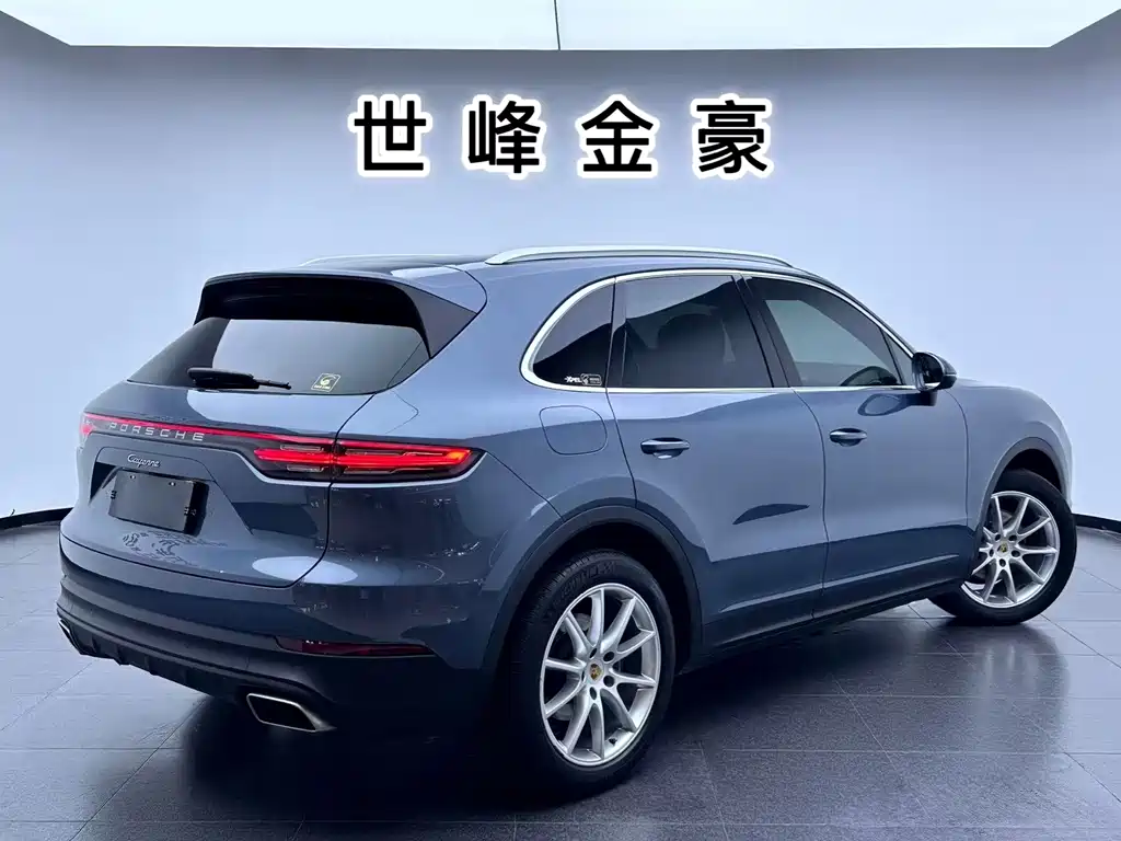 Porsche Cayenne — миниатюра 26