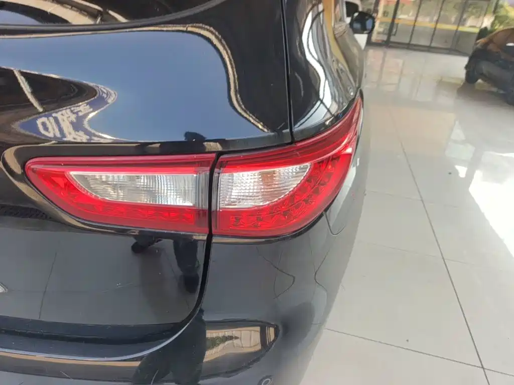 Infiniti QX60 (Import) — миниатюра 8