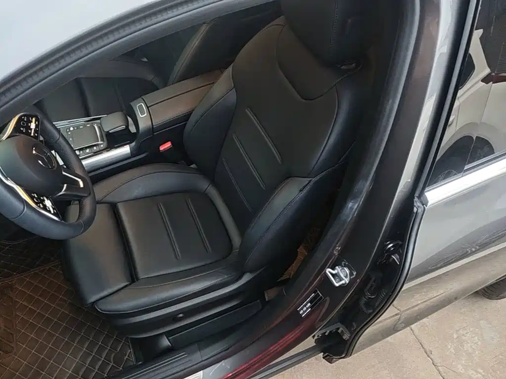 Mercedes-Benz GLA — миниатюра 15