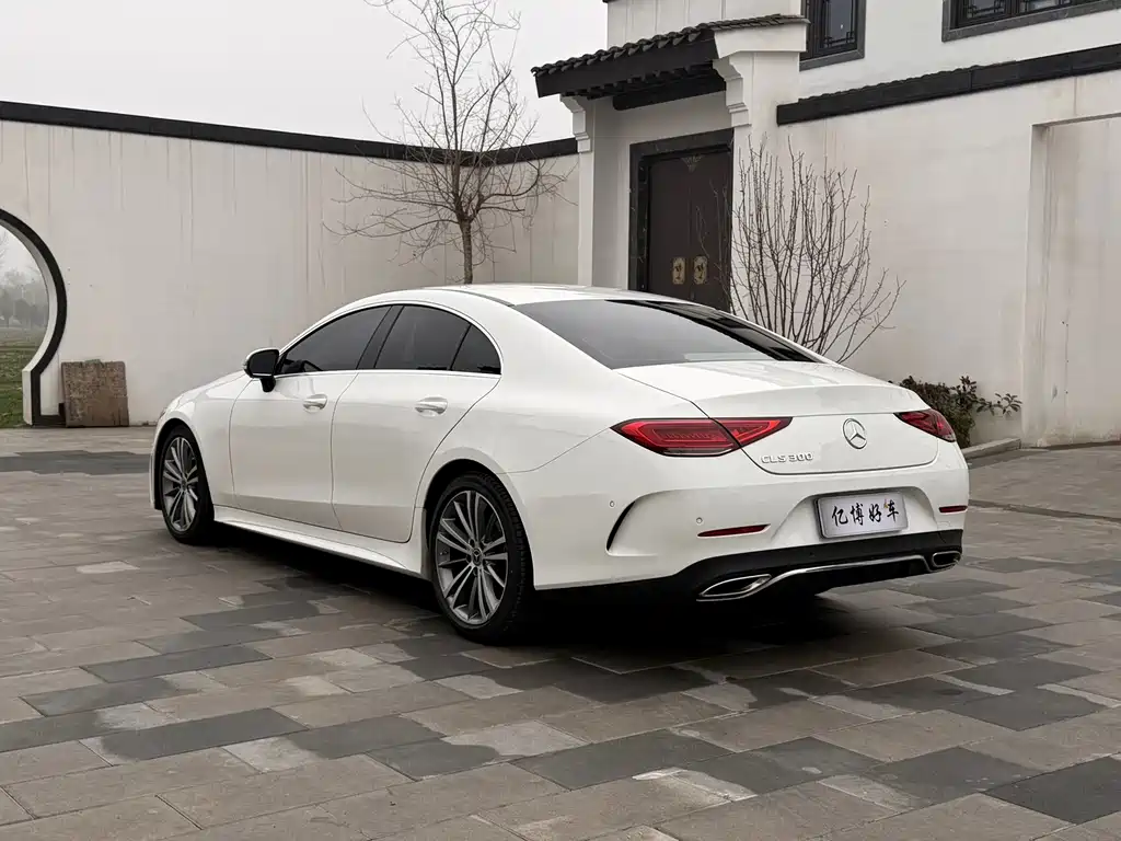 MERCEDES-BENZ CLS