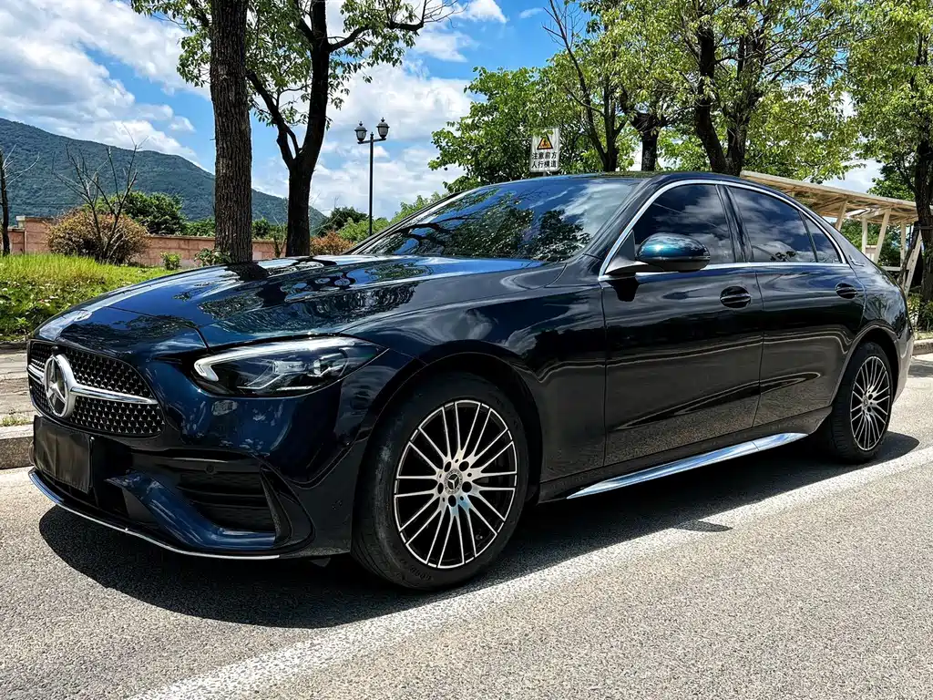 Mercedes-Benz C-Class — миниатюра 2