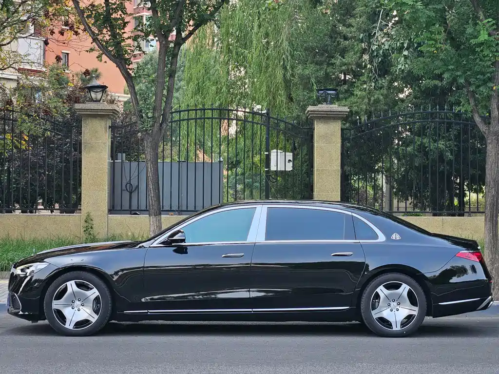 Mercedes-Benz S-Class — миниатюра 2