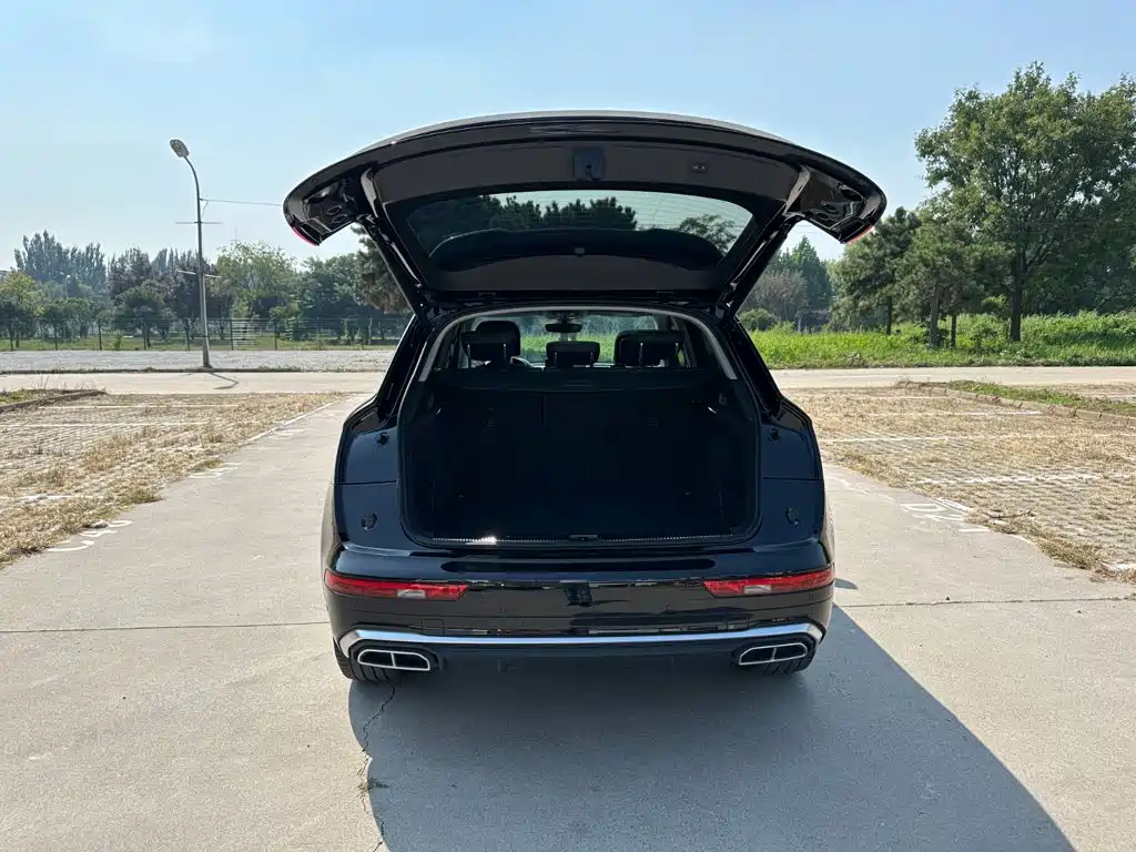 Audi Q5L — миниатюра 8