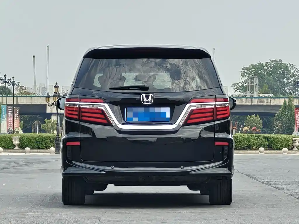 Honda Elysion — миниатюра 7