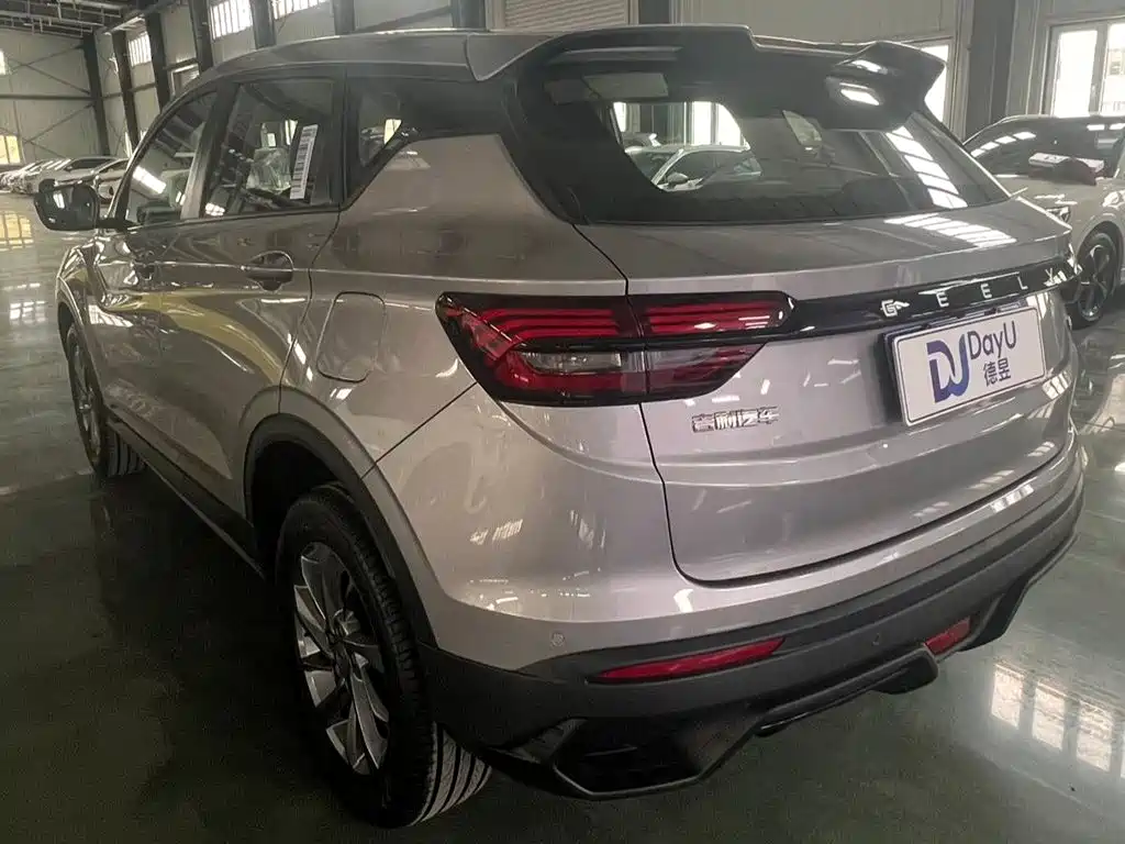 Geely Binyue — миниатюра 6