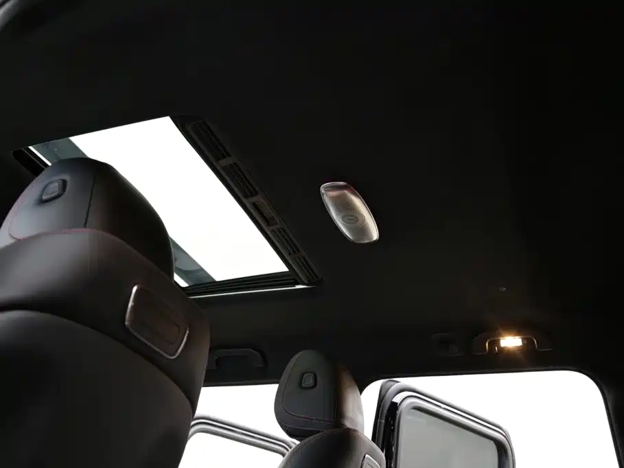 Mercedes-Benz G-Class — миниатюра 23